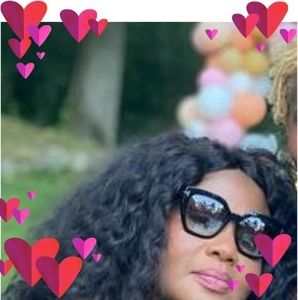 Meet your Posher, Golda